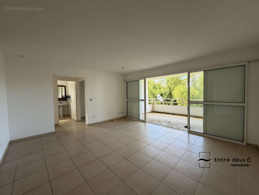 Appartement à LE ROBERT