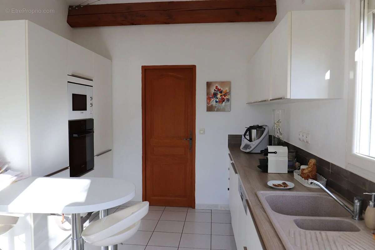 Maison à SAINT-CYR-SUR-MER