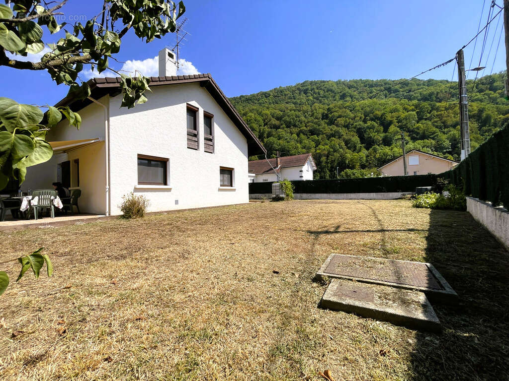Maison individuelle et garage sur terrain clos - photo 28