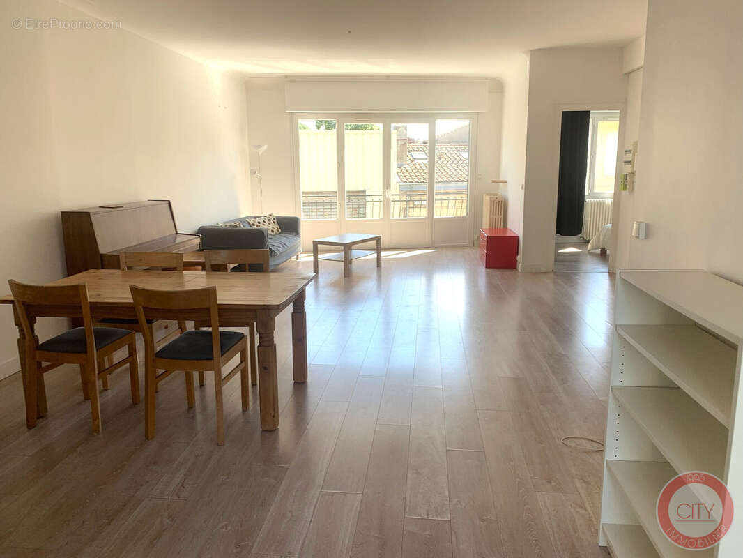 Appartement à BORDEAUX