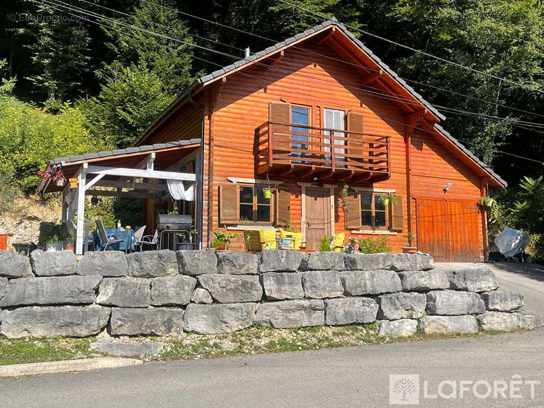 Maison à SAINT-HIPPOLYTE