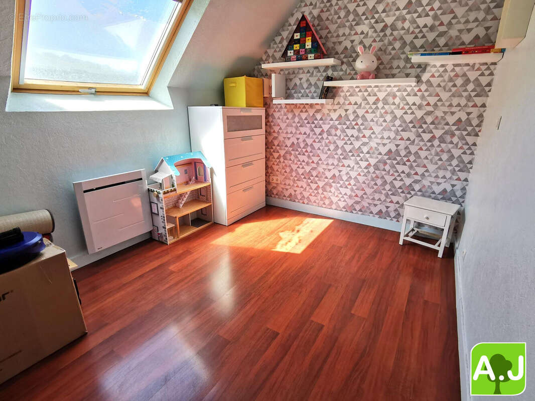 Maison à IVRY-LA-BATAILLE