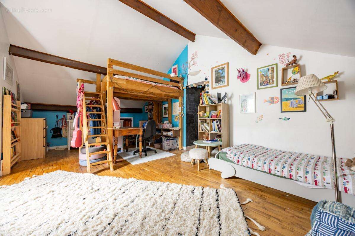 Maison à SAINT-SEBASTIEN-SUR-LOIRE