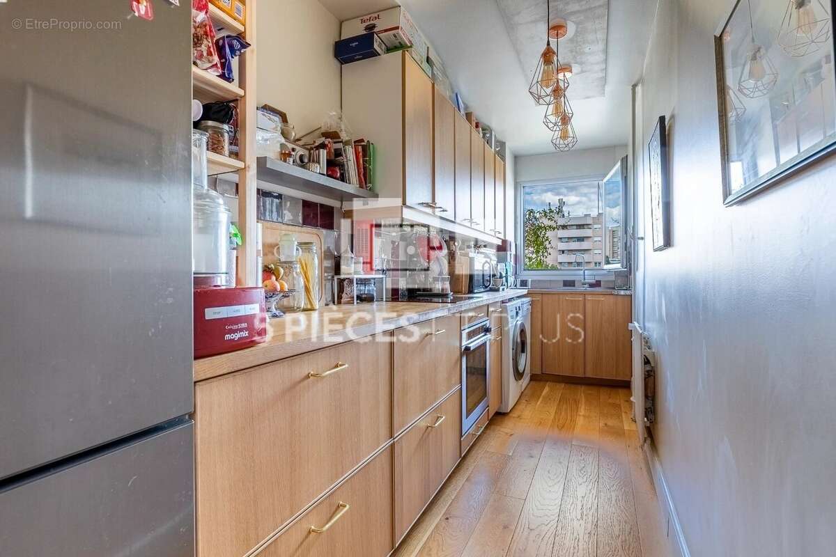 Appartement à PARIS-19E