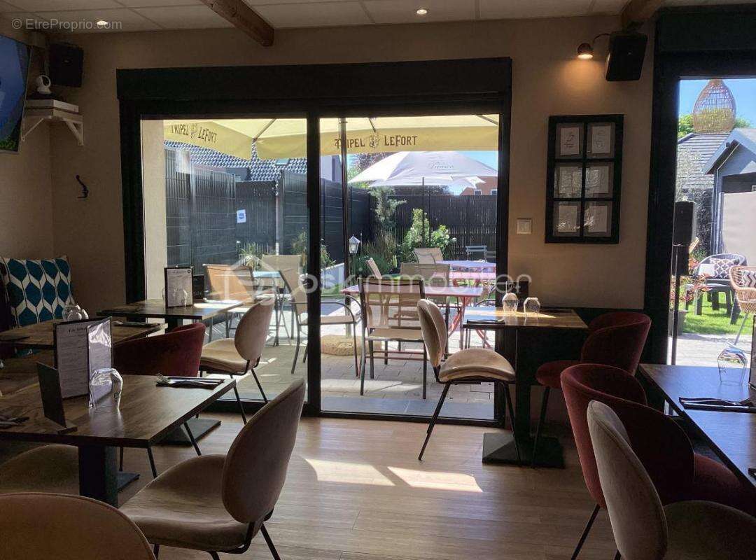 Commerce à FRESNES-LES-MONTAUBAN