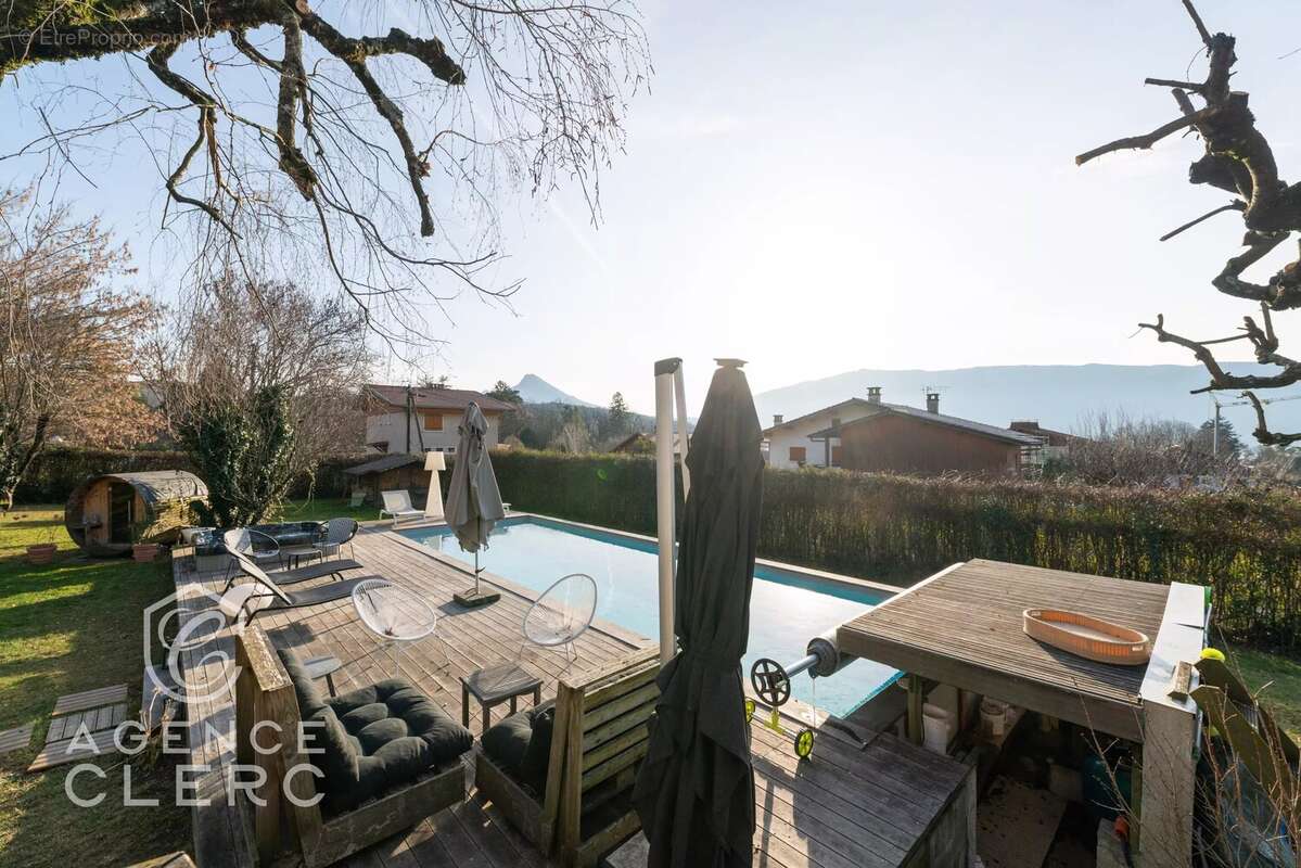 Maison à MENTHON-SAINT-BERNARD