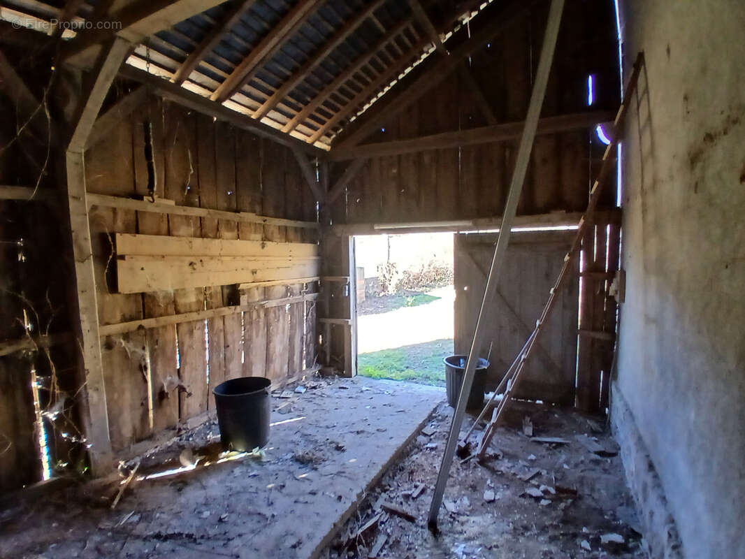 Maison à SAINT-LEGER-DE-FOUGERET