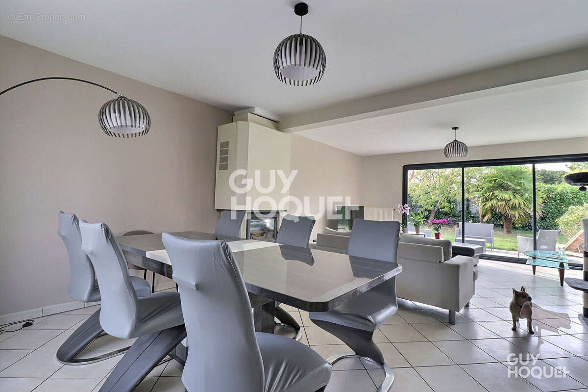 Maison à LE PLESSIS-PATE