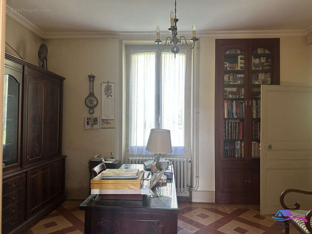 Chambre rdc - Maison à SAINT-MAUR