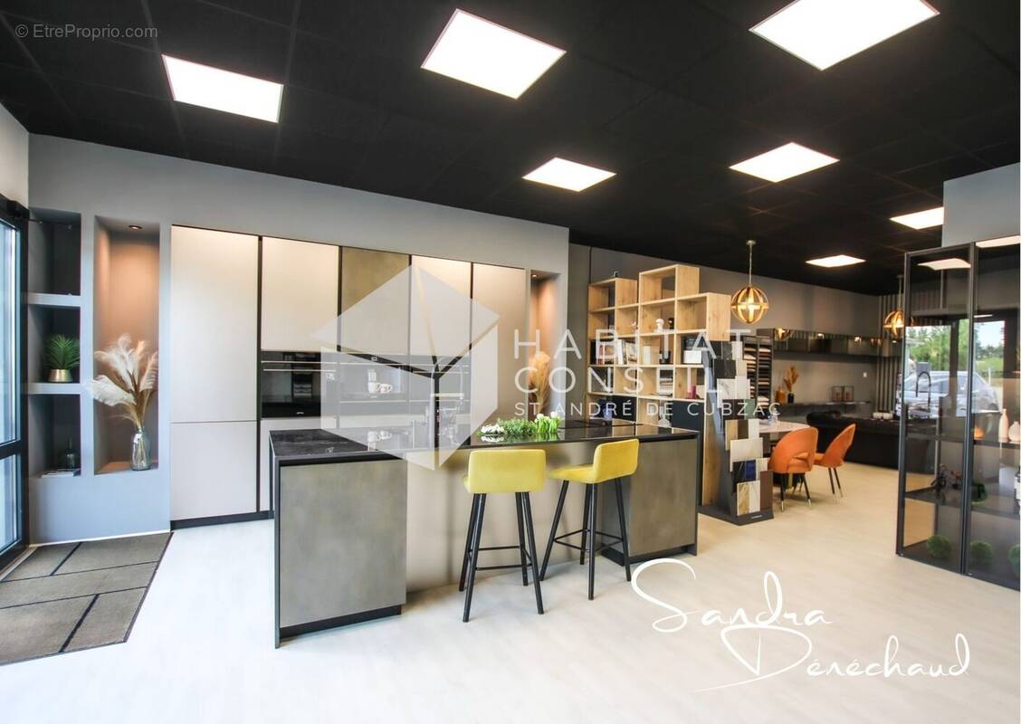 Commerce à CAVIGNAC