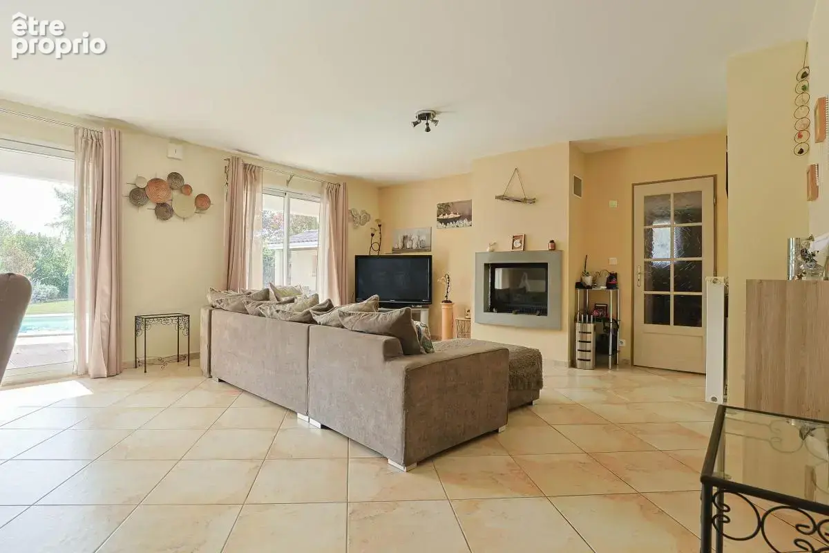 Jolie maison de plain pied t4/5 de 113 m2 sur 1100 m2 de terrain - photo 6