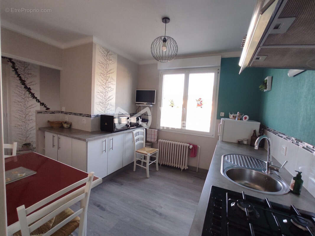 Maison 63 m² à Montsurs  - photo 2