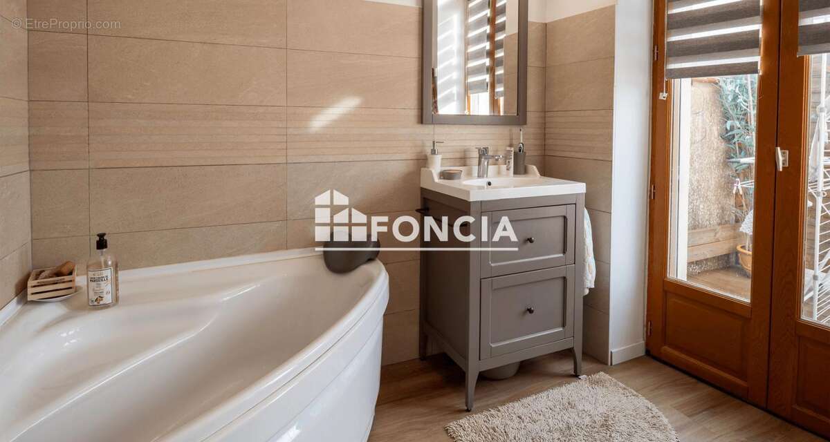 Maison à LAMAGISTERE