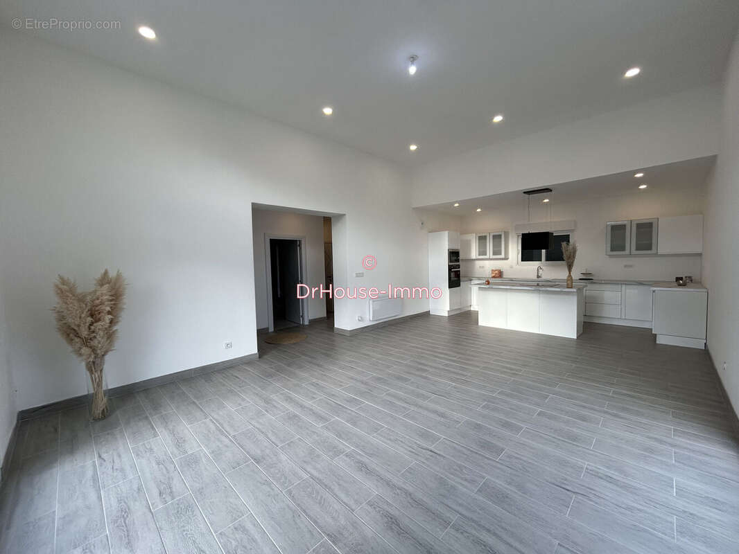 Maison à VILLEMANDEUR