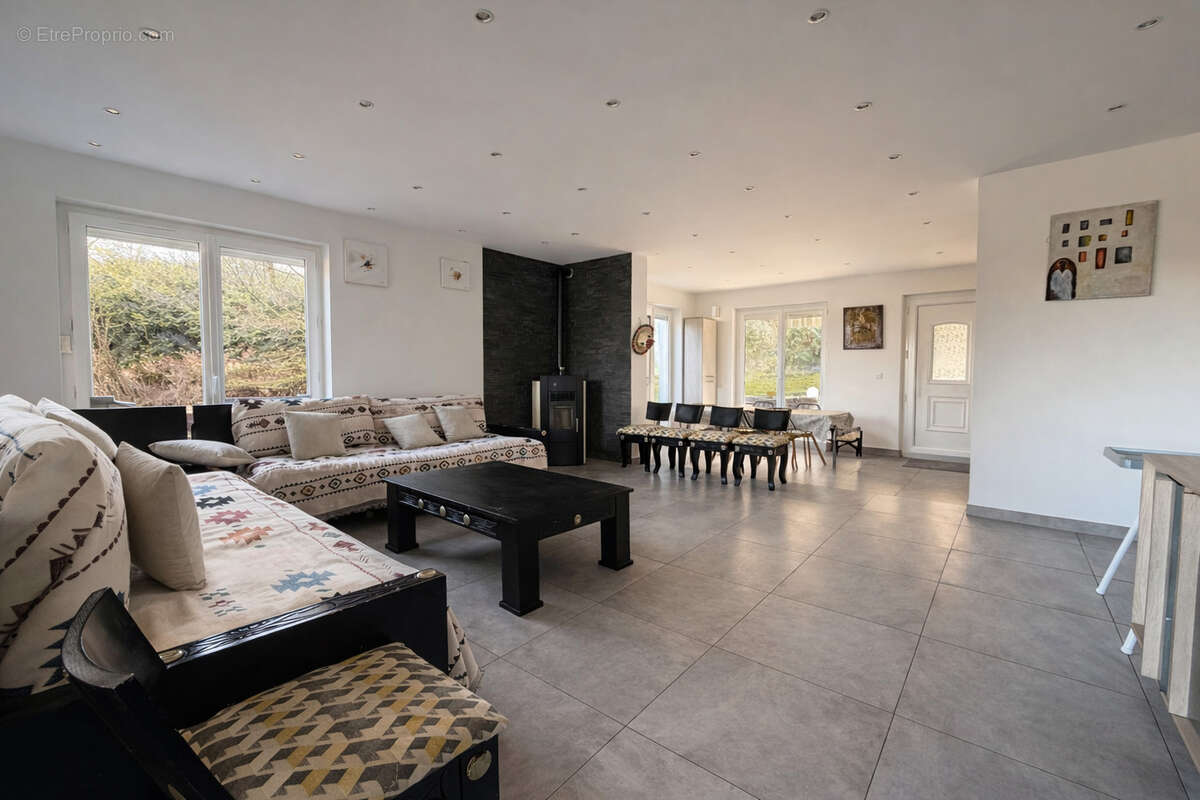 Appartement à VETRAZ-MONTHOUX