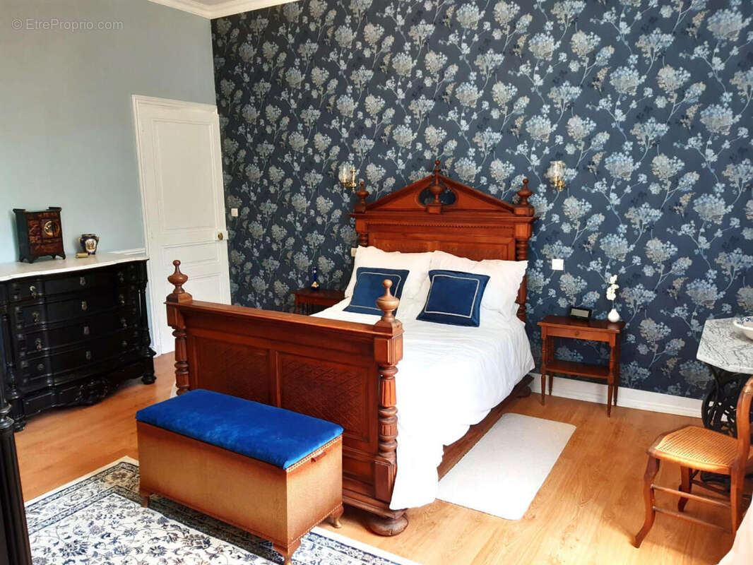 CHAMBRE - Maison à CONDAC