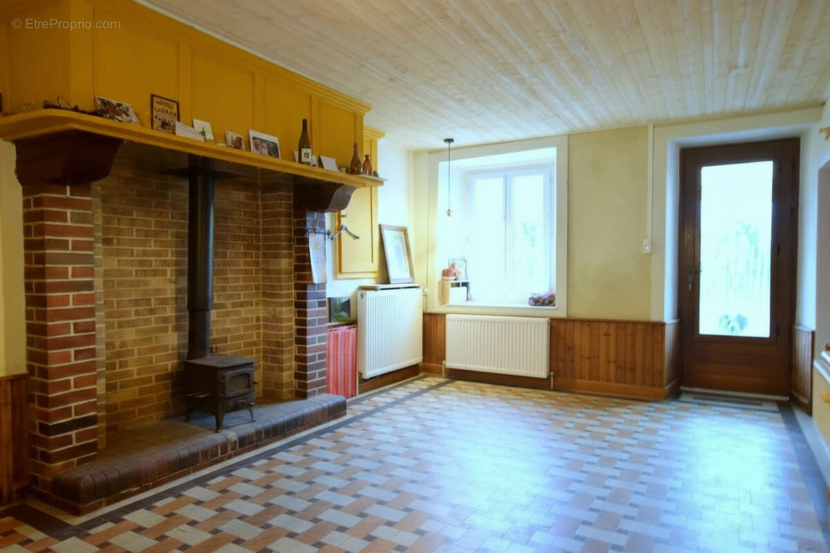 Maison à LA FEUILLIE