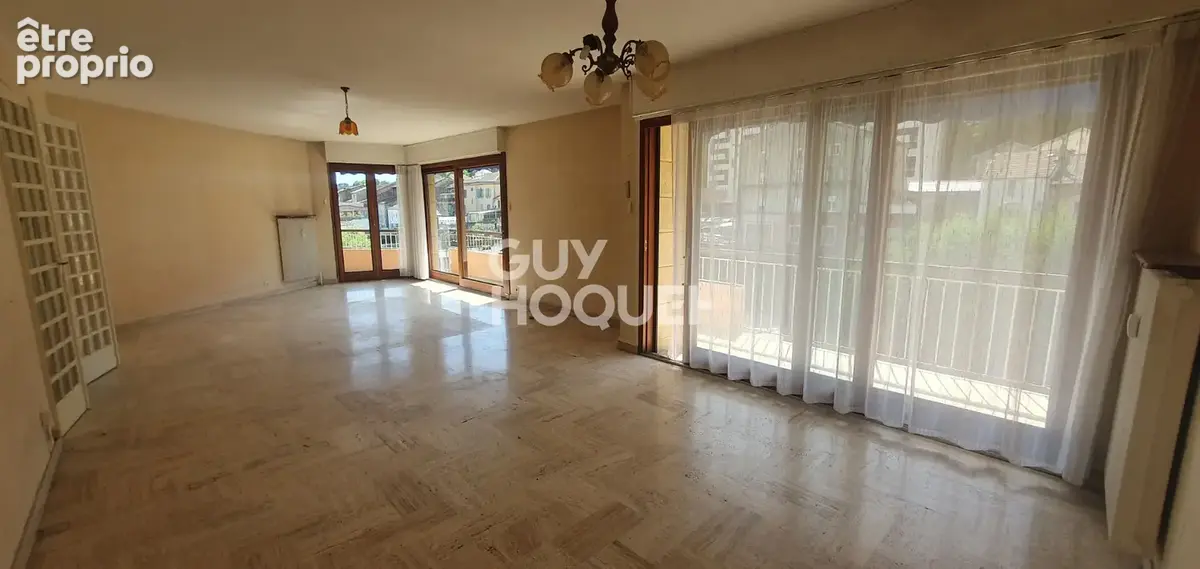 Charmant appartement - Emplacement idéal et vue dégagée - photo 2