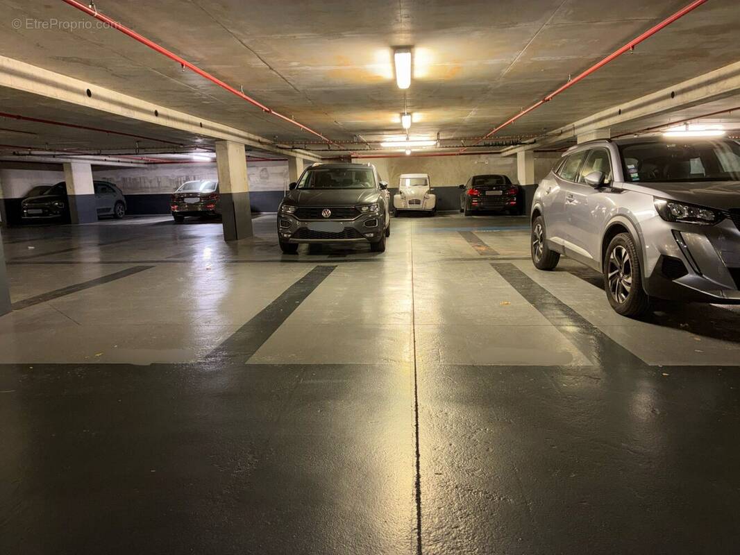 Parking à NOGENT-SUR-MARNE