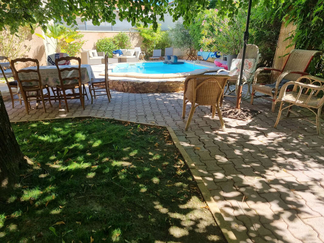 Maison à BLACE