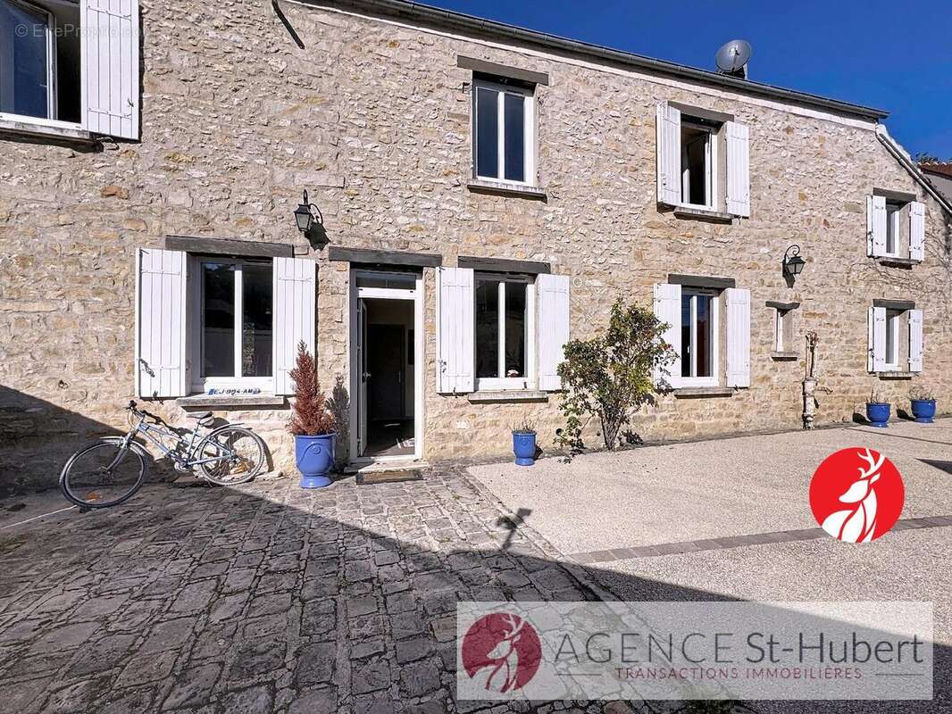 Maison à NOISY-SUR-ECOLE