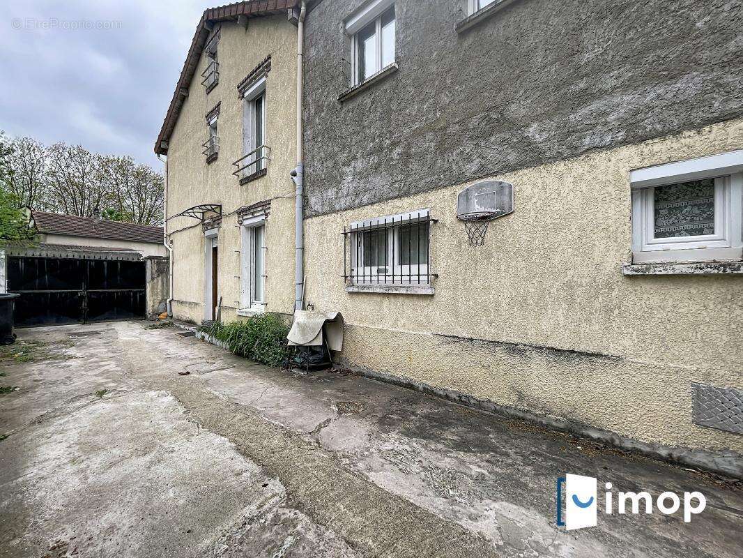 Maison à ROSNY-SOUS-BOIS
