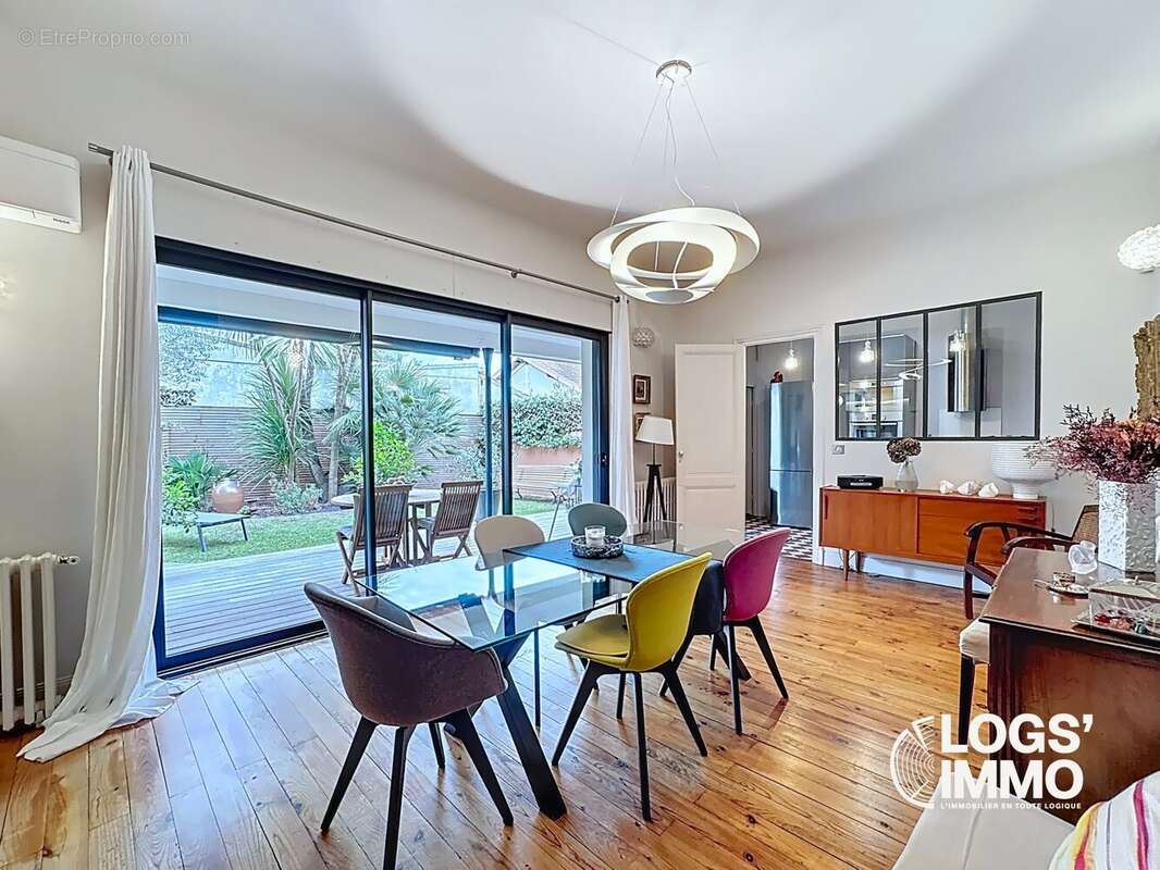 Maison à LE BOUSCAT