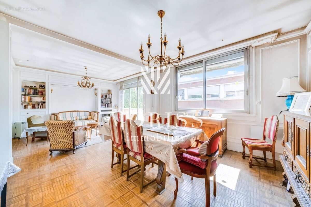 Maison à PARIS-19E