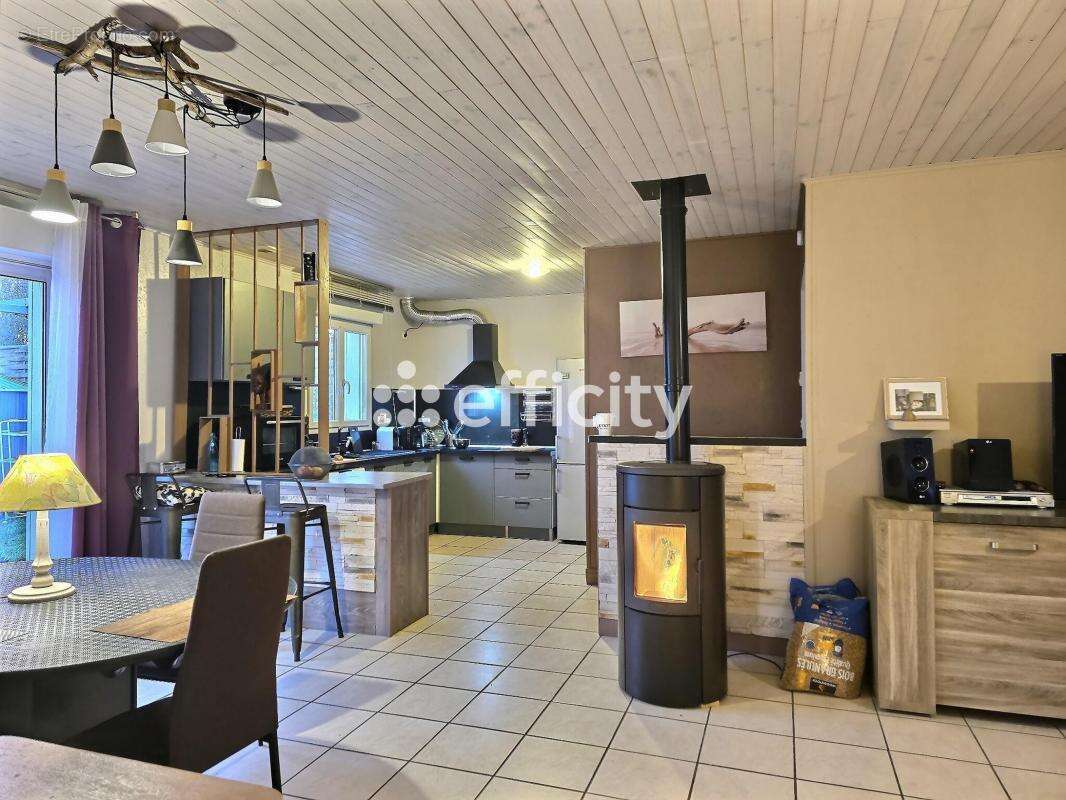 Maison à SAINT-LOUP