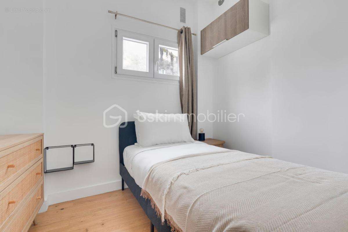 Paris 10 Appartement 2 chambres 50 m²  Entièrement rénové Libre - photo 8