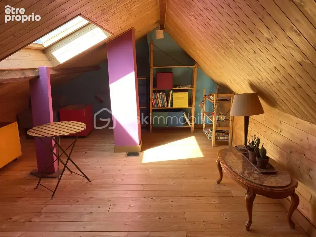 DEMEURE FAMILIALE D'EXCEPTION AU CŒUR DE COURCOURONNES Une bâtisse environ 190m2 habitable sur un écrin de verdure de 3 000 m² - photo 15