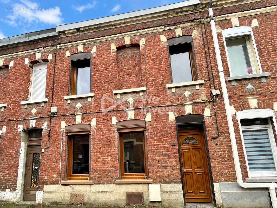 Maison à SIN-LE-NOBLE