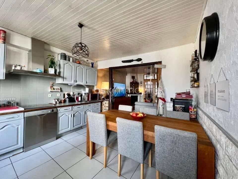 Maison à ANGERVILLE