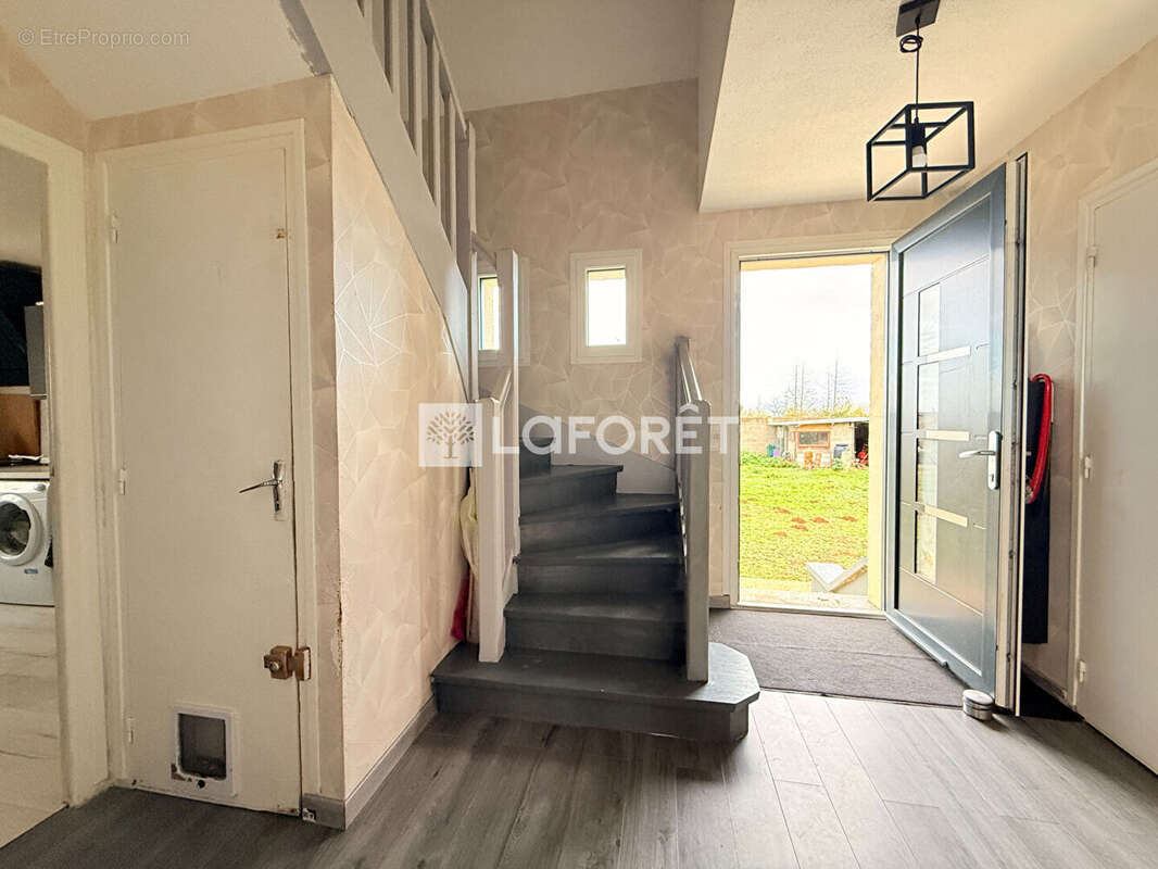 Maison à FRENOUVILLE