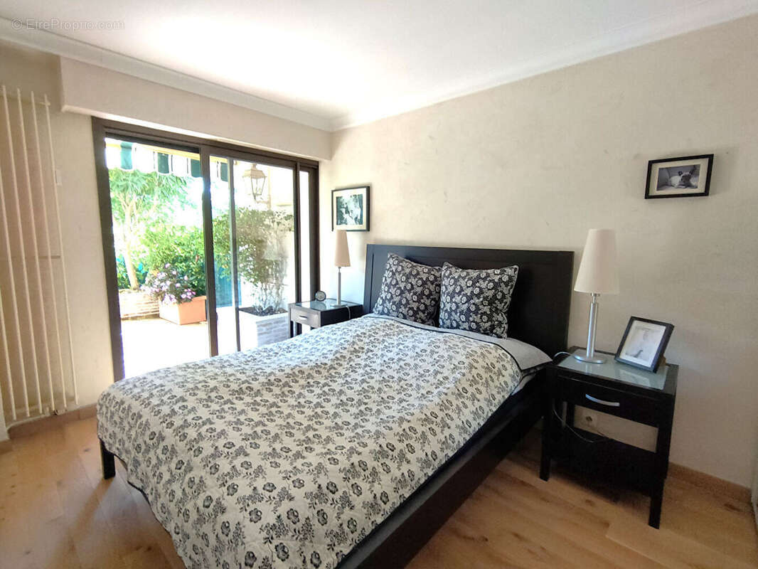 Appartement à MANDELIEU-LA-NAPOULE