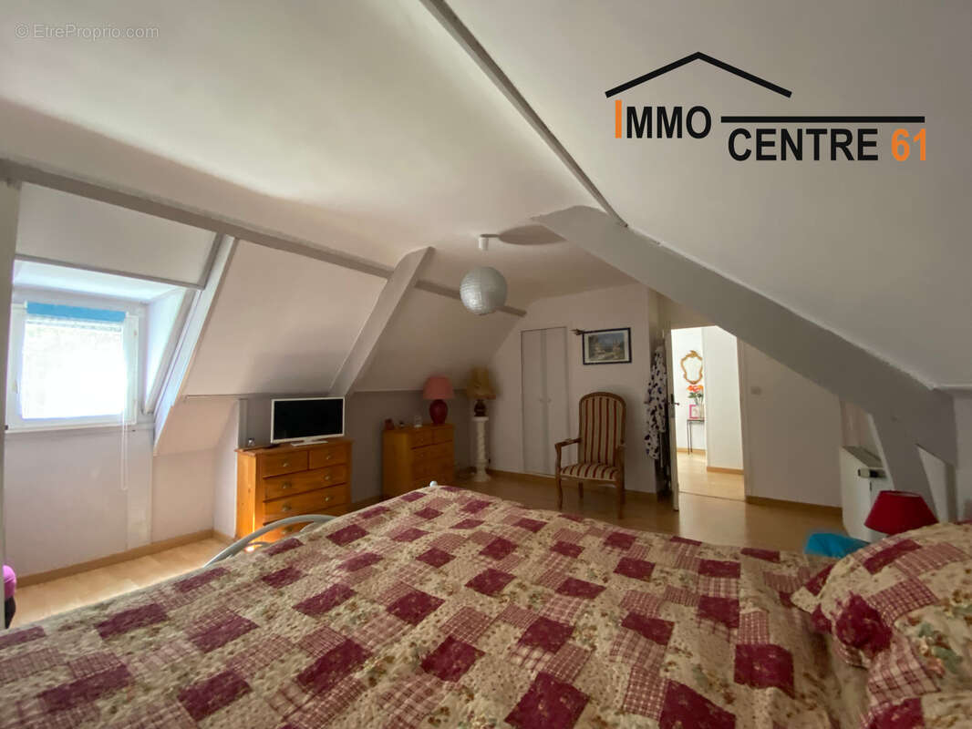Charmante maison de campagne sur 4000m2 de terrain - photo 9