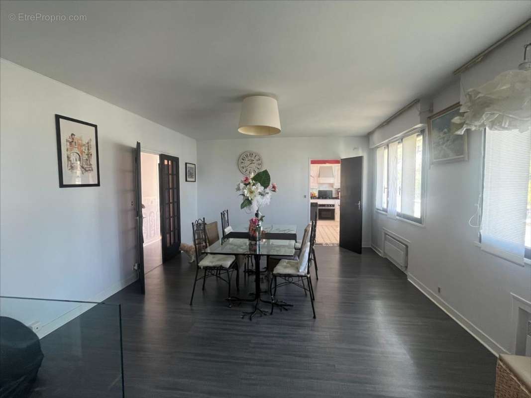 Maison à CHIGNY-LES-ROSES