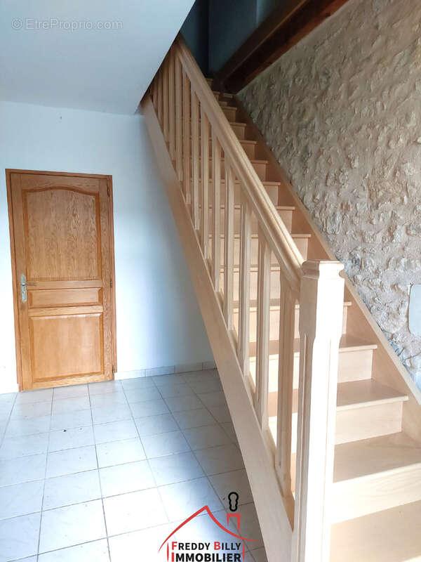 Maison à SAINT-VARENT