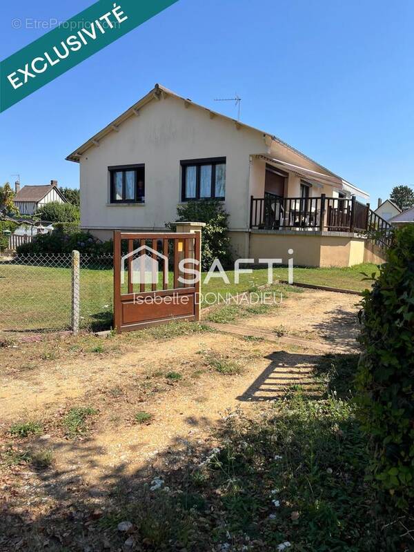 Photo 1 - Maison à LE THUIT-SIGNOL