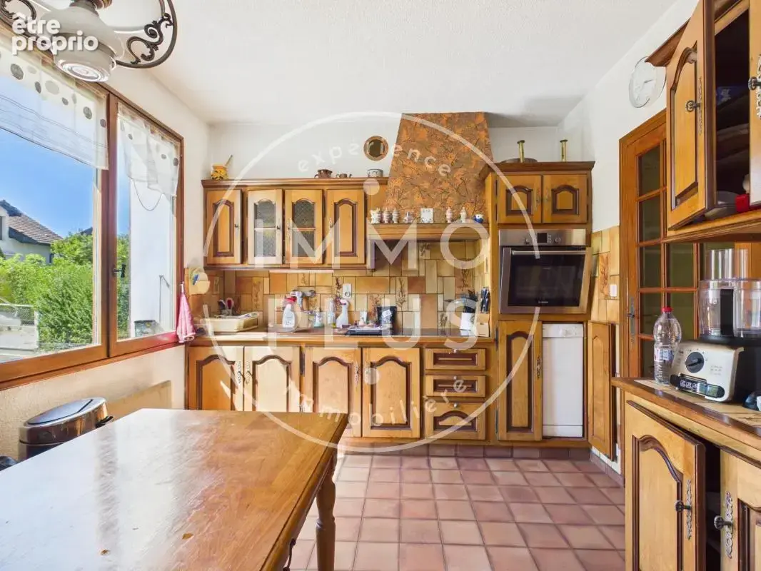 Vente - Maison - 6 pièces + cuisine - 173,04 m² - 780 000 € - - photo 3