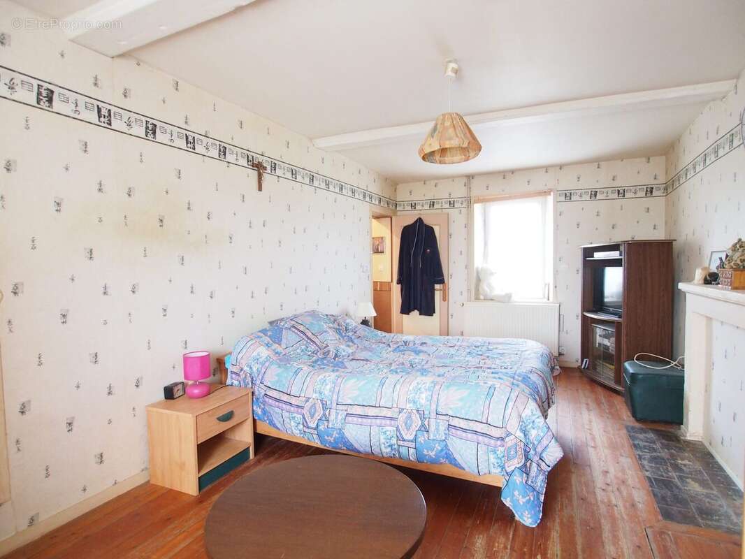 Maison 135 m² à Vaux-Sur-Aure  - photo 6