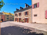 Maison à LA SALVETAT-PEYRALES