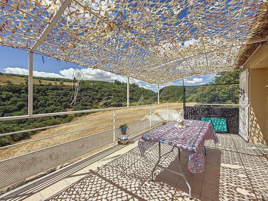 Maison à SAINTE-EULALIE-DE-CERNON