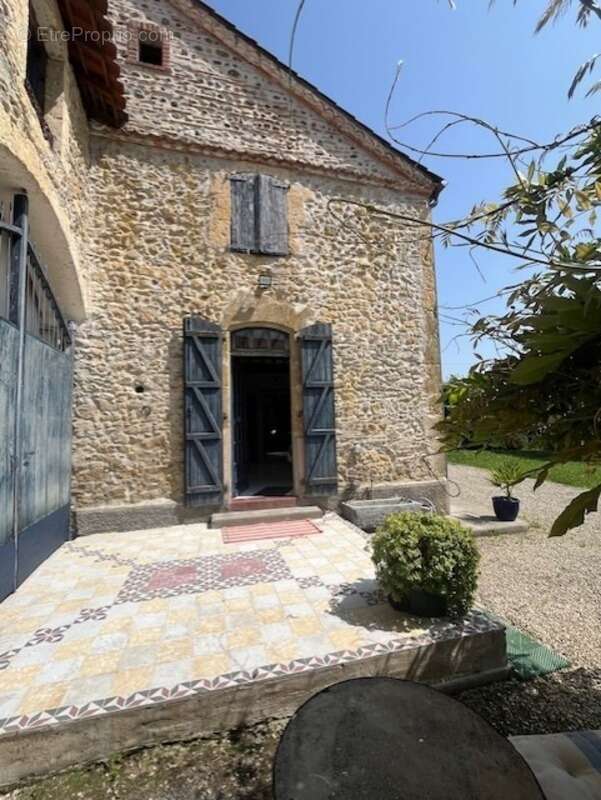 PLAISANCE DU GERS 10 min: ELEGANTE MAISON DE CARACTERE, restaurée par architecte, 320m2, 4700m2 en partie clos - photo 18