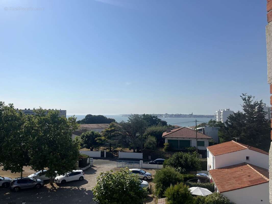 Appartement 27 m² à Saint-Georges-De-Didonne  - photo 9