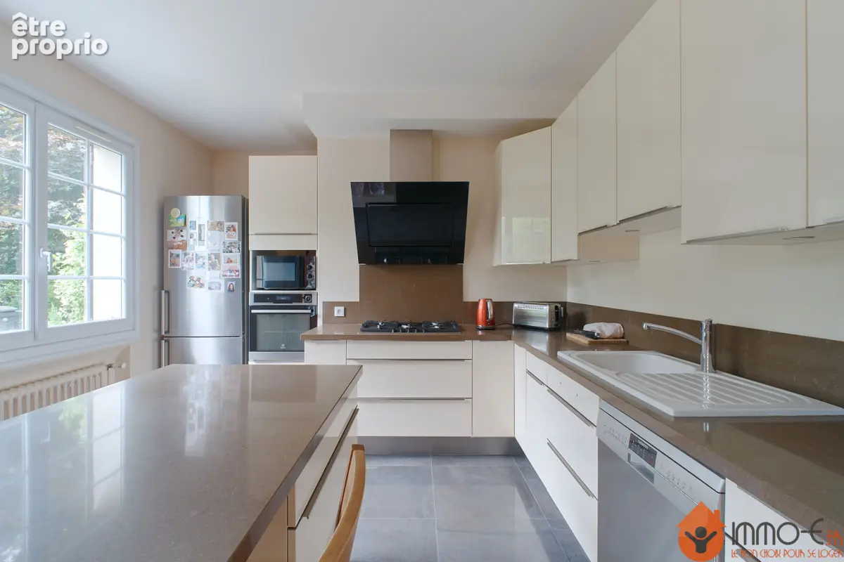 Maison 10 pièces 270 m² à vendre à Esbly (77450) - photo 6