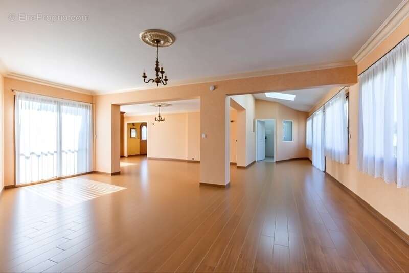 Maison à THORIGNE-FOUILLARD