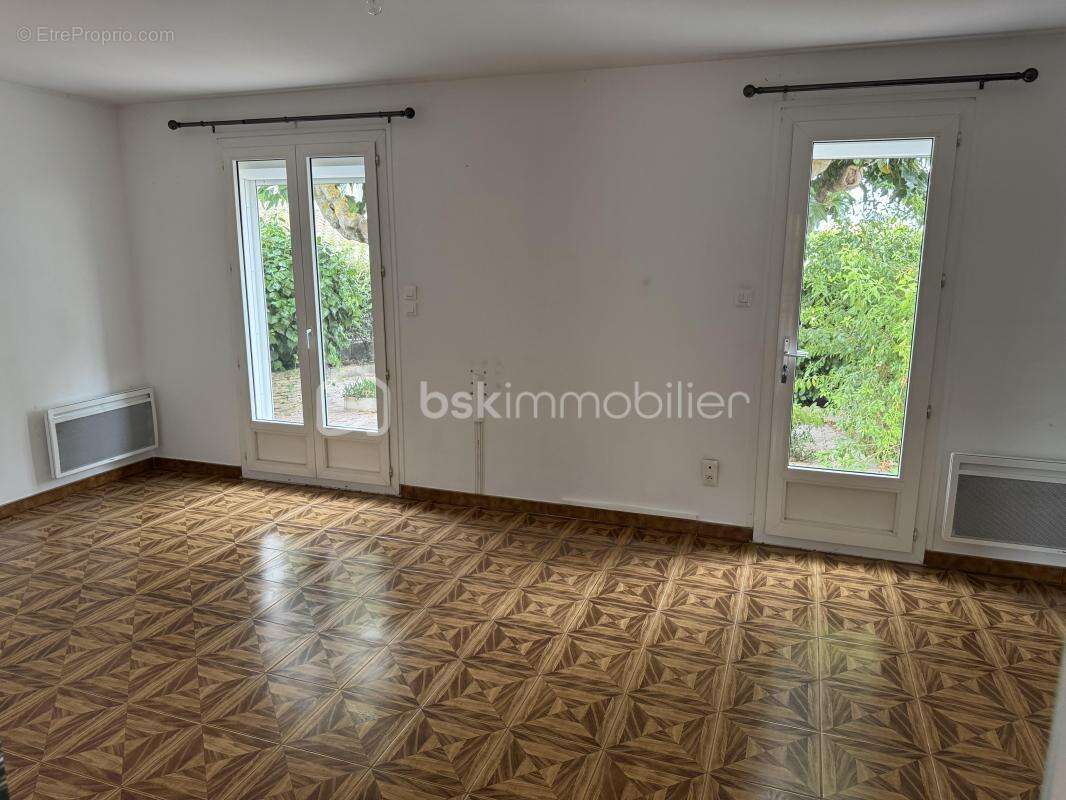 Exclusivité – maison familiale avec jardin arboré, garage et double terrasse – conilhac-corbières - photo 3