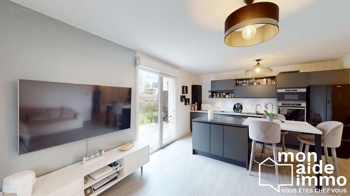 Appartement à VILLENAVE-D'ORNON