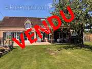 Maison à VILLENEUVE-SUR-YONNE